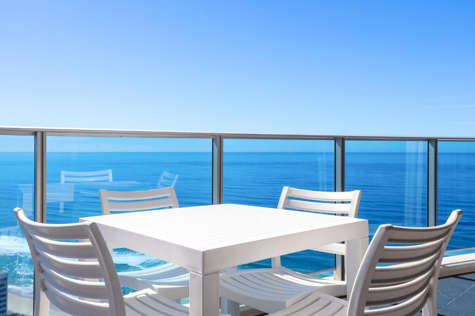 Number 1 H Residences - Wifi, Parking & More By Gold Coast Holidays Extérieur photo